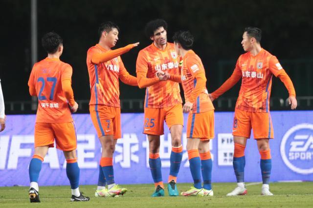 【争冠组综述】山东提前3轮捧杯 广州海港齐头并进